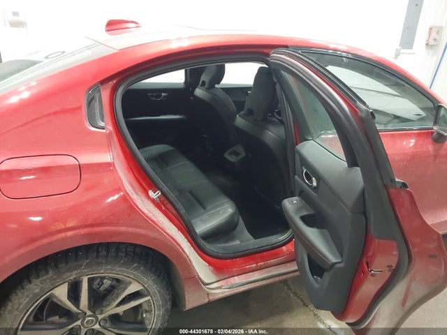 Volvo S60 B5 Core Dark Theme/b5 Plus Dark Theme 2023 7JRL12TV9PG244388 Image 8