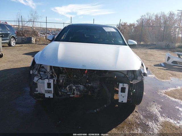 5XXGV4L25GG035081 KIA Optima Sxl Turbo