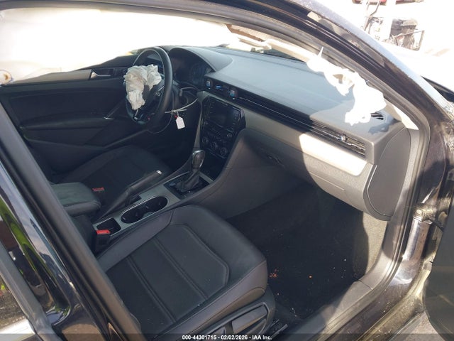 2022 VOLKSWAGEN PASSAT 1VWSA7A36NC003124 Photo 4