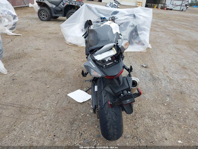 JS1GN7FA0S7101181 Suzuki GSX-R600