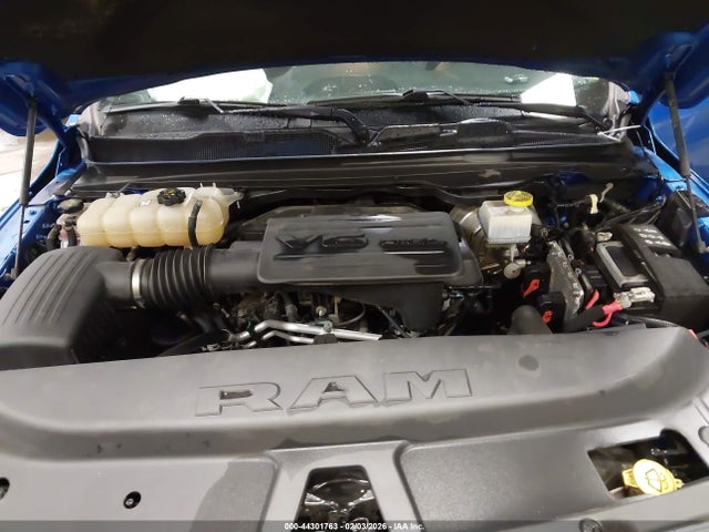 44301763 :رقم المزاد ، 1C6RRFFG1MN612826 vin ، 2021 Ram 1500 Big Horn  4x4 5'7 Box مزاد بيع