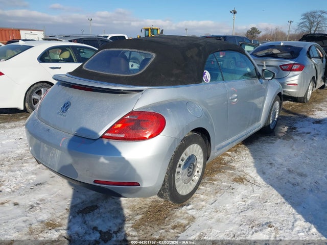 Продаж на аукціоні авто 2015 Volkswagen Beetle 1.8t, vin: 3VW517AT5FM812112, номер лоту: 44301767