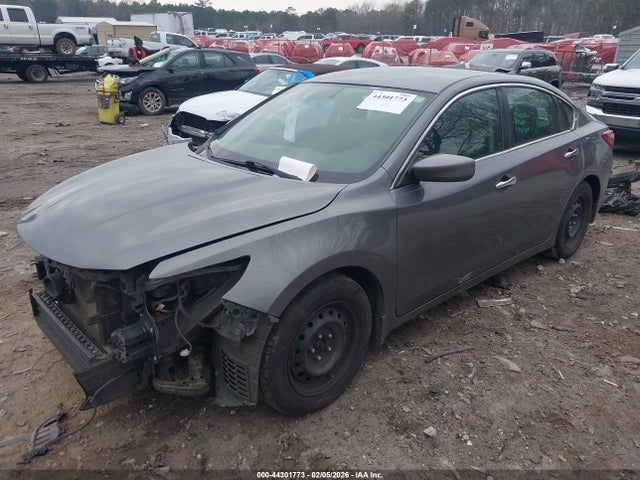 Nissan Altima 2.5 S 2018 1N4AL3AP8JC191908 Image 2
