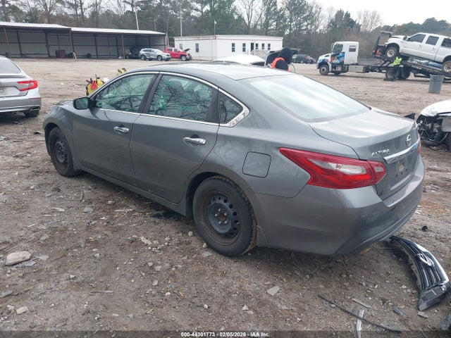 Nissan Altima 2.5 S 2018 1N4AL3AP8JC191908 Image 3