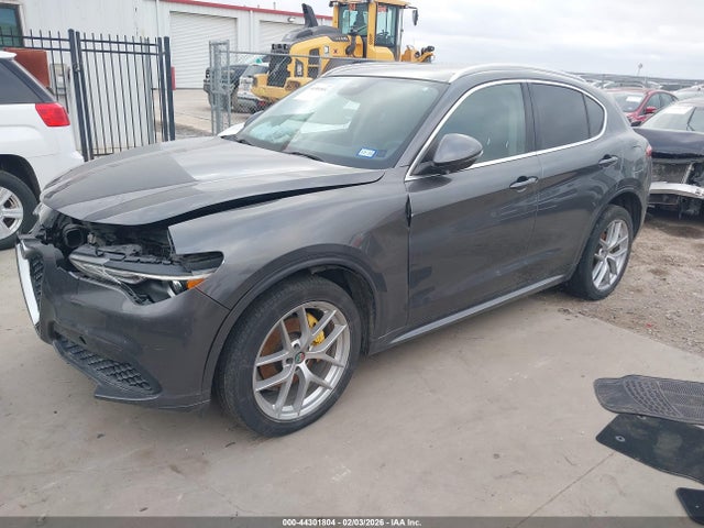 2021 ALFA ROMEO STELVIO ZASPAKBN4M7D18739 Photo 1