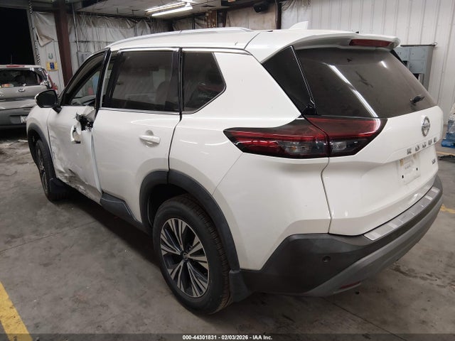 5N1AT3BA4MC819158 Nissan Rogue Sv Fwd