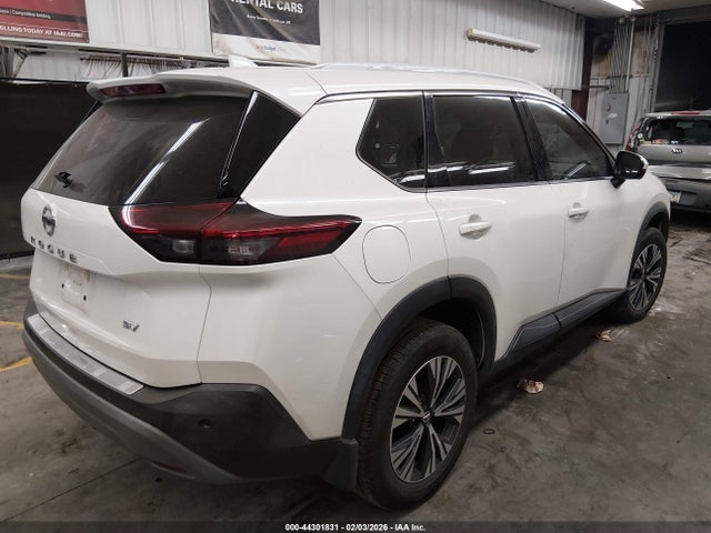 5N1AT3BA4MC819158 Nissan Rogue Sv Fwd