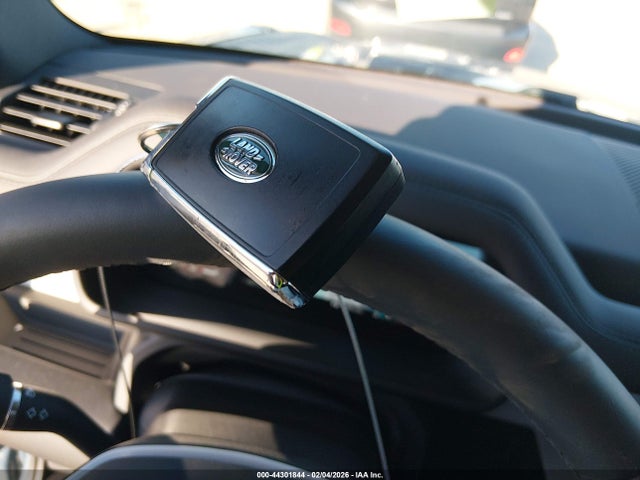 Продаж на аукціоні авто 2025 Land Rover Defender 110 P300, vin: SALEJ7EX4S2448971, номер лоту: 44301844