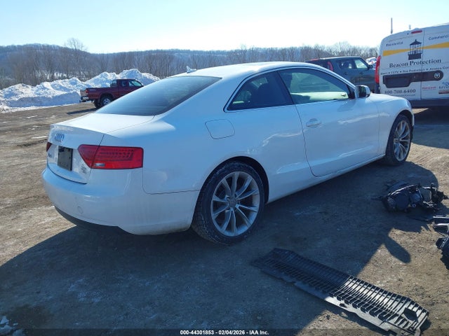 2013 AUDI A5 WAUCFAFR0DA054211 Photo 3
