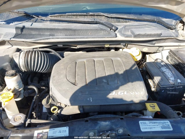 44301857 :رقم المزاد ، 2C4RC1BGXFR717681 vin ، 2015 Chrysler Town & Country Touring مزاد بيع