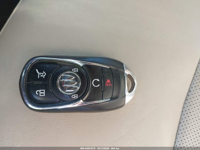 Buick Envision Essence 2018 LRBFX1SA4JD115484 Image 11