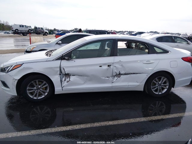2016 Hyundai Sonata Se მანქანა იყიდება აუქციონზე, vin: 5NPE24AF7GH340138, აუქციონის ნომერი: 44301882