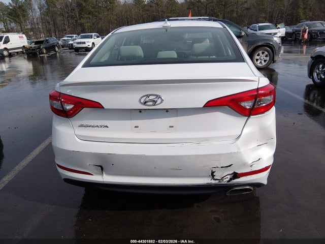 2016 Hyundai Sonata Se მანქანა იყიდება აუქციონზე, vin: 5NPE24AF7GH340138, აუქციონის ნომერი: 44301882