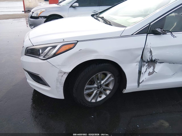 2016 Hyundai Sonata Se მანქანა იყიდება აუქციონზე, vin: 5NPE24AF7GH340138, აუქციონის ნომერი: 44301882