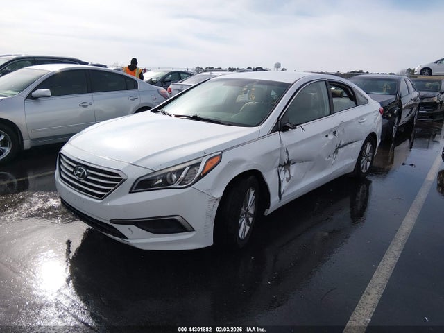 2016 Hyundai Sonata Se მანქანა იყიდება აუქციონზე, vin: 5NPE24AF7GH340138, აუქციონის ნომერი: 44301882