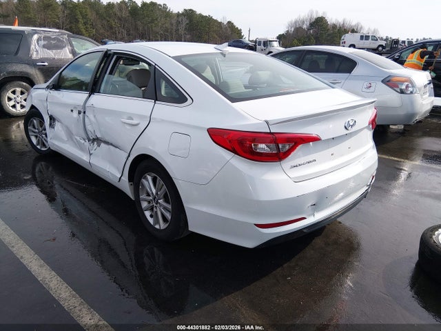 2016 Hyundai Sonata Se მანქანა იყიდება აუქციონზე, vin: 5NPE24AF7GH340138, აუქციონის ნომერი: 44301882