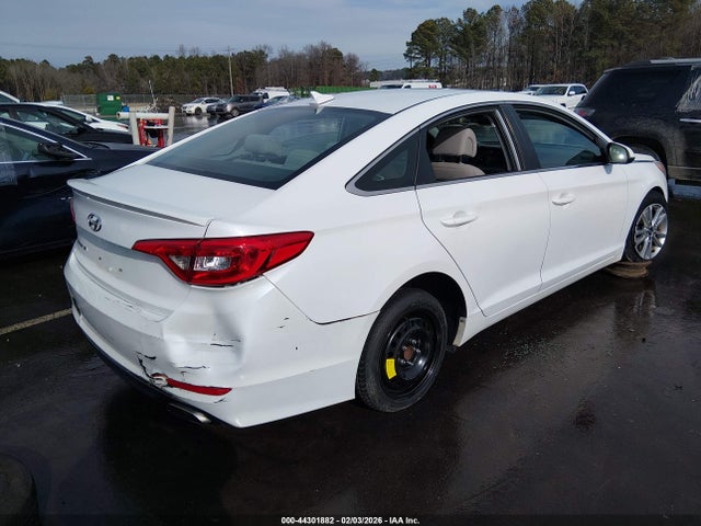 2016 Hyundai Sonata Se მანქანა იყიდება აუქციონზე, vin: 5NPE24AF7GH340138, აუქციონის ნომერი: 44301882