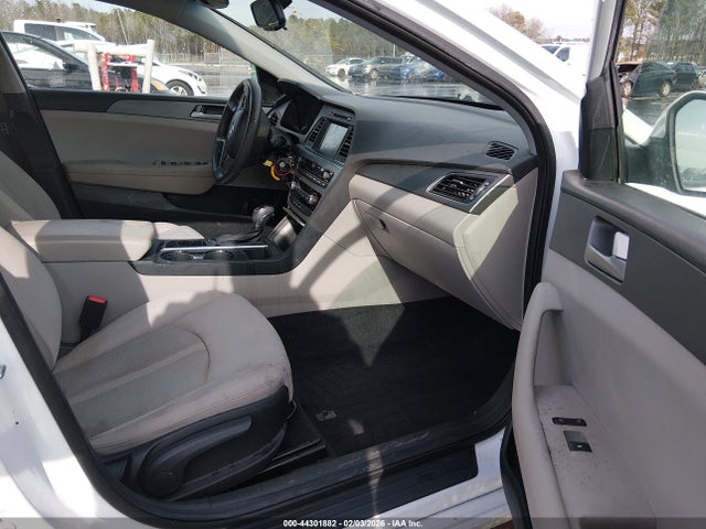 2016 Hyundai Sonata Se მანქანა იყიდება აუქციონზე, vin: 5NPE24AF7GH340138, აუქციონის ნომერი: 44301882