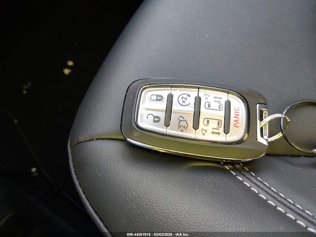 2C4RC1BG2TR203965 Chrysler Pacifica Select