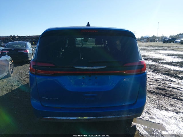 2C4RC1BG2TR203965 Chrysler Pacifica Select