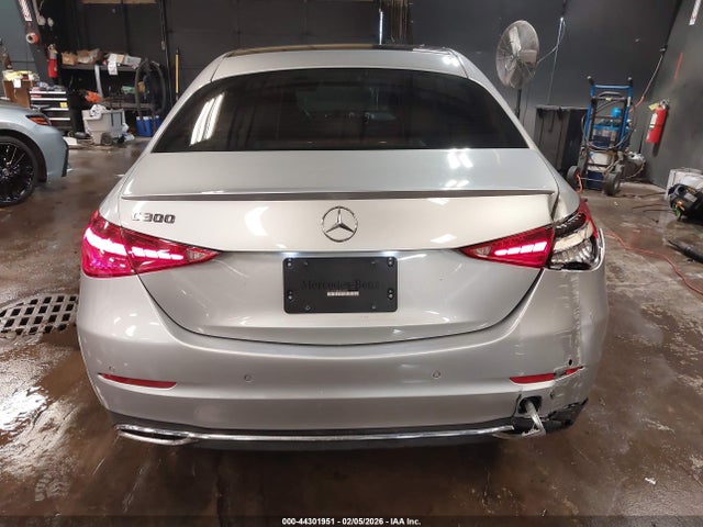 2022 Mercedes-benz C 300 Sedan მანქანა იყიდება აუქციონზე, vin: W1KAF4GB4NR049972, აუქციონის ნომერი: 44301951