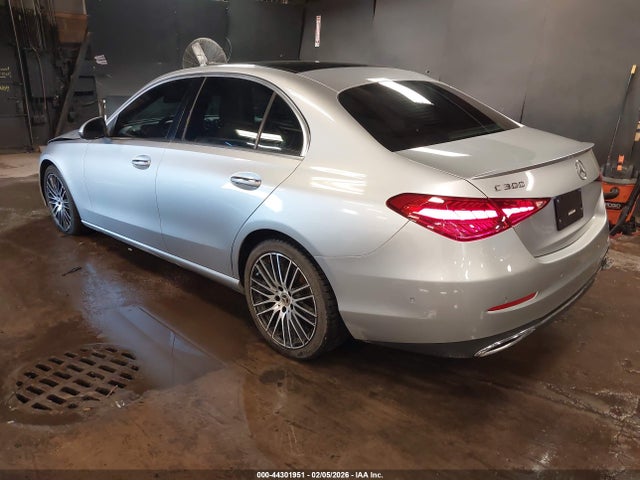 2022 MERCEDES-BENZ C 300 W1KAF4GB4NR049972 Photo 2