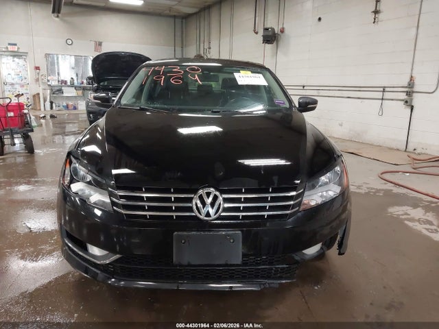 Продаж на аукціоні авто 2015 Volkswagen Passat 1.8t Limited Edition, vin: 1VWAT7A30FC115313, номер лоту: 44301964