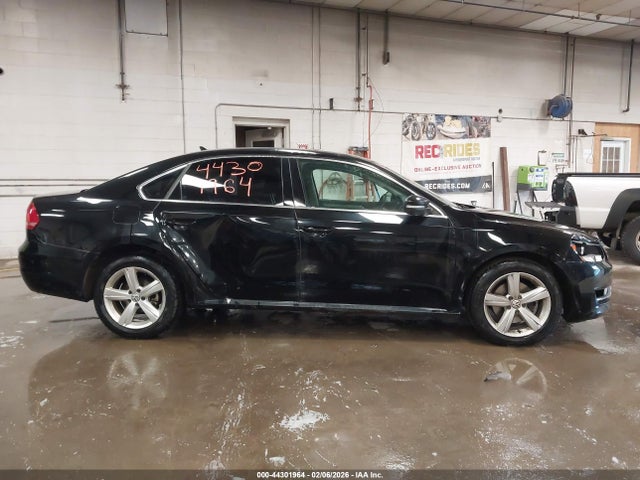 Продаж на аукціоні авто 2015 Volkswagen Passat 1.8t Limited Edition, vin: 1VWAT7A30FC115313, номер лоту: 44301964