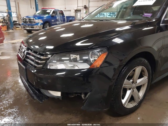Продаж на аукціоні авто 2015 Volkswagen Passat 1.8t Limited Edition, vin: 1VWAT7A30FC115313, номер лоту: 44301964