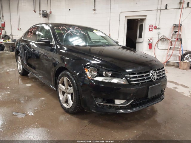 Продаж на аукціоні авто 2015 Volkswagen Passat 1.8t Limited Edition, vin: 1VWAT7A30FC115313, номер лоту: 44301964