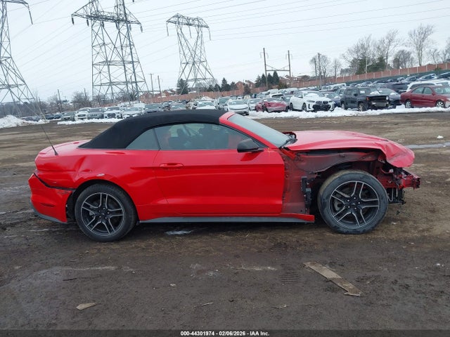 Ford Mustang Ecoboost Premium 2021 1FATP8UH3M5115956 Image 14