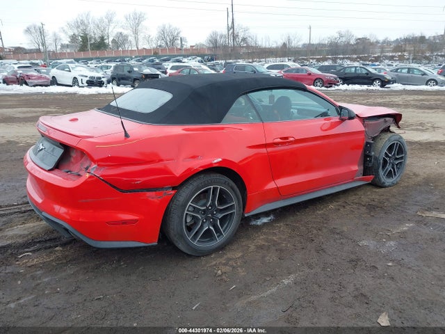 Ford Mustang Ecoboost Premium 2021 1FATP8UH3M5115956 Image 4