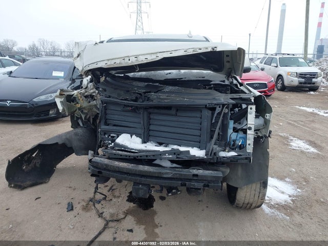 Продажа на аукционе авто 2016 Cadillac Escalade Esv Platinum, vin: 1GYS4KKJ8GR276103, номер лота: 44301992