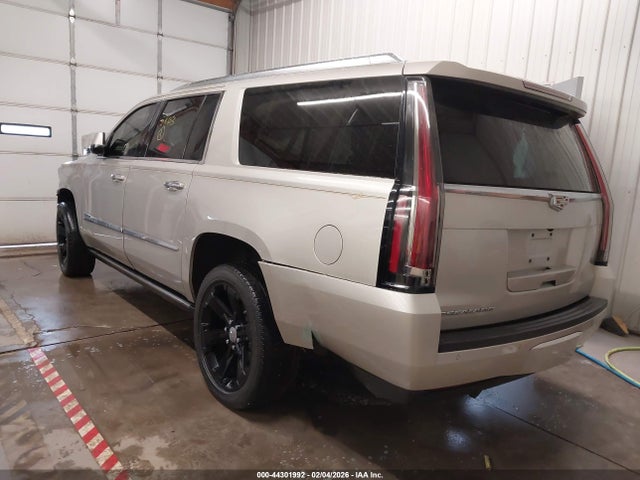 Продажа на аукционе авто 2016 Cadillac Escalade Esv Platinum, vin: 1GYS4KKJ8GR276103, номер лота: 44301992