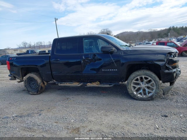 3GCUKREC4JG221164 Chevrolet Silverado 1500 2lt