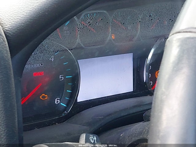 3GCUKREC4JG221164 Chevrolet Silverado 1500 2lt