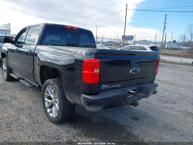 3GCUKREC4JG221164 Chevrolet Silverado 1500 2lt
