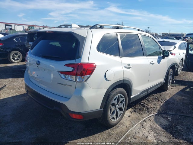 Aukcja sprzedaży 2022 Subaru Forester Premium, vin: JF2SKAEC0NH479560, numer aukcji: 44302059