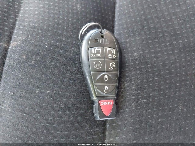 44302079 :رقم المزاد ، 2C4RC1BG2FR596161 vin ، 2015 Chrysler Town & Country Touring مزاد بيع