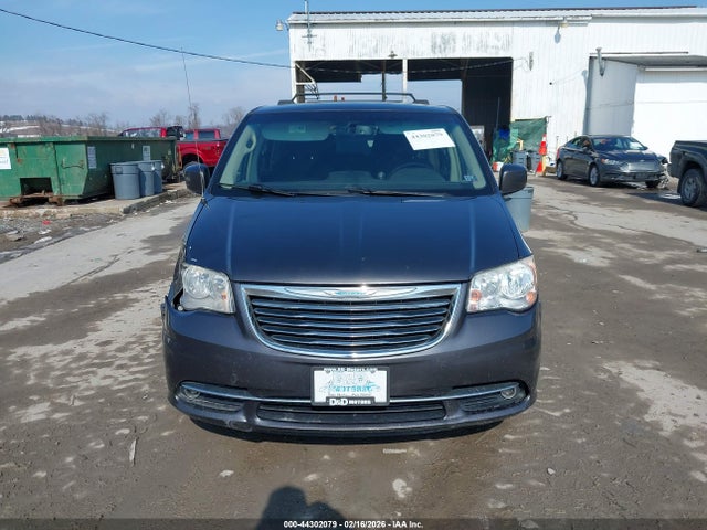44302079 :رقم المزاد ، 2C4RC1BG2FR596161 vin ، 2015 Chrysler Town & Country Touring مزاد بيع