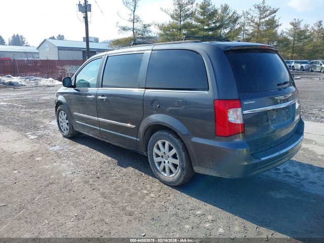 44302079 :رقم المزاد ، 2C4RC1BG2FR596161 vin ، 2015 Chrysler Town & Country Touring مزاد بيع