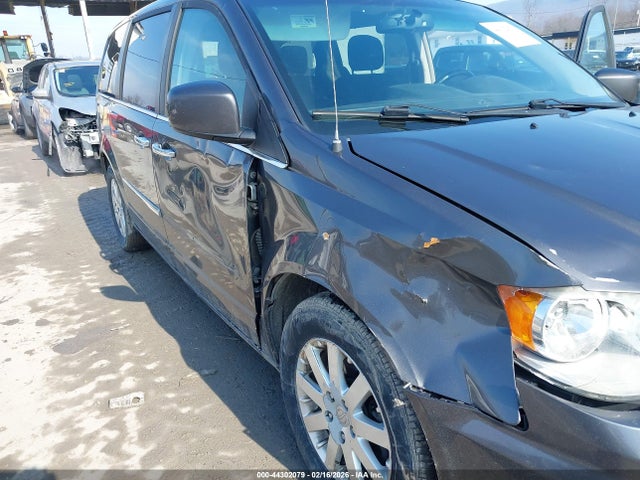 44302079 :رقم المزاد ، 2C4RC1BG2FR596161 vin ، 2015 Chrysler Town & Country Touring مزاد بيع