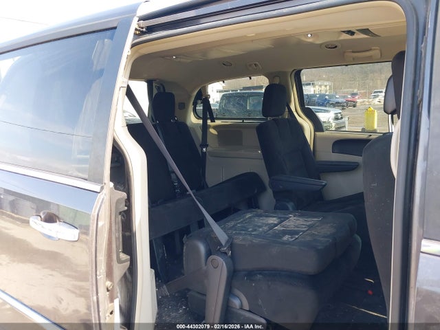44302079 :رقم المزاد ، 2C4RC1BG2FR596161 vin ، 2015 Chrysler Town & Country Touring مزاد بيع
