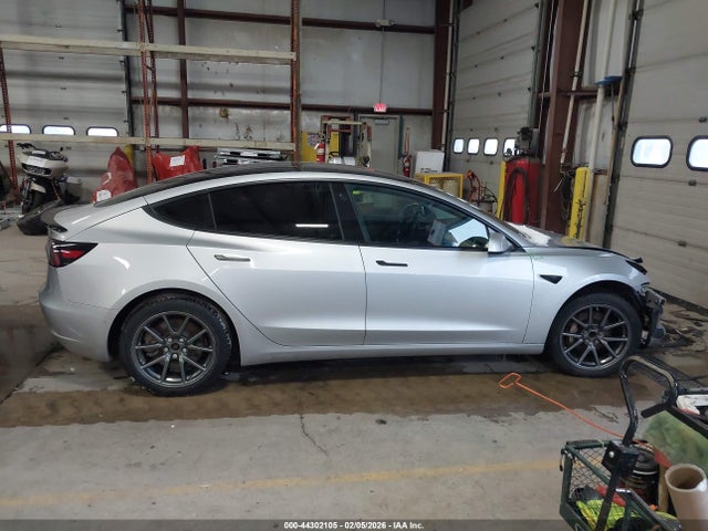Aukcja sprzedaży 2018 Tesla Model 3 Long Range/mid Range, vin: 5YJ3E1EA0JF008768, numer aukcji: 44302105