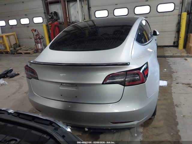 Aukcja sprzedaży 2018 Tesla Model 3 Long Range/mid Range, vin: 5YJ3E1EA0JF008768, numer aukcji: 44302105
