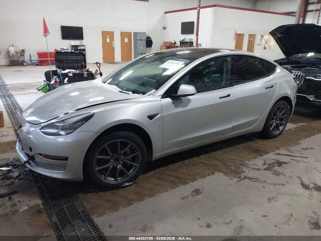 2018 TESLA MODEL 3 5YJ3E1EA0JF008768 Photo 1