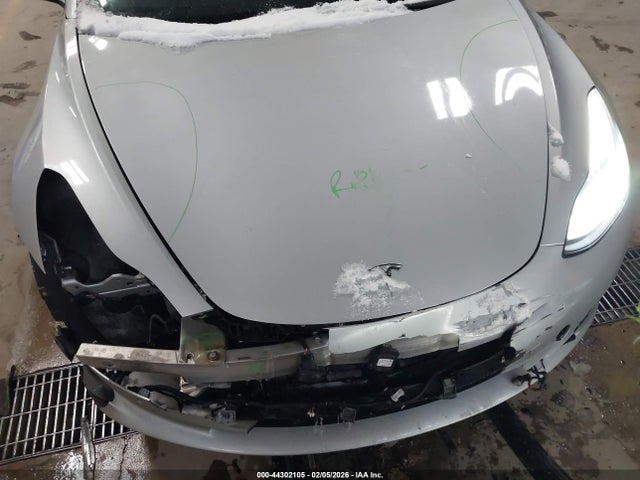 2018 TESLA MODEL 3 5YJ3E1EA0JF008768 Photo 5