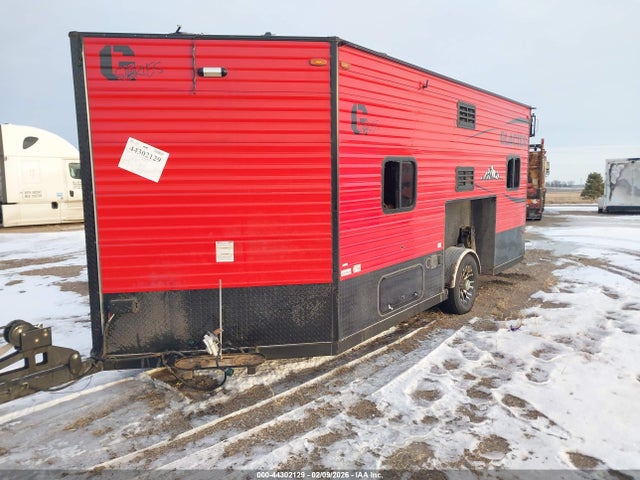 Ice Castle Fish House 2022 4T91A1616NC213525 Image 2