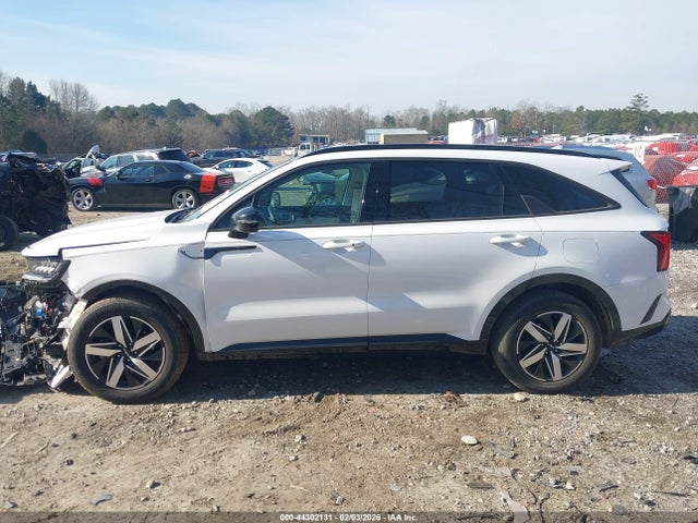 2022 Kia Sorento Ex მანქანა იყიდება აუქციონზე, vin: 5XYRH4LF8NG110318, აუქციონის ნომერი: 44302131