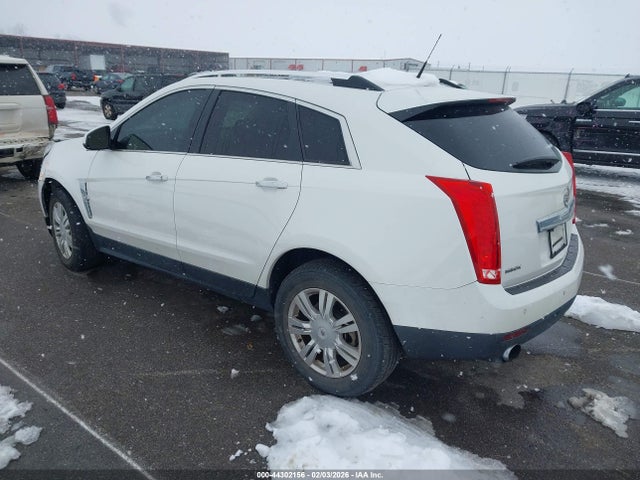 2011 CADILLAC SRX 3GYFNAEY3BS620394 Photo 2